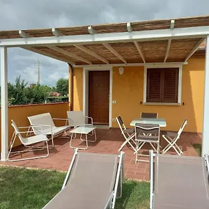La Casina Di Campagna Tra Cecina E Bibbona Ferienhaus